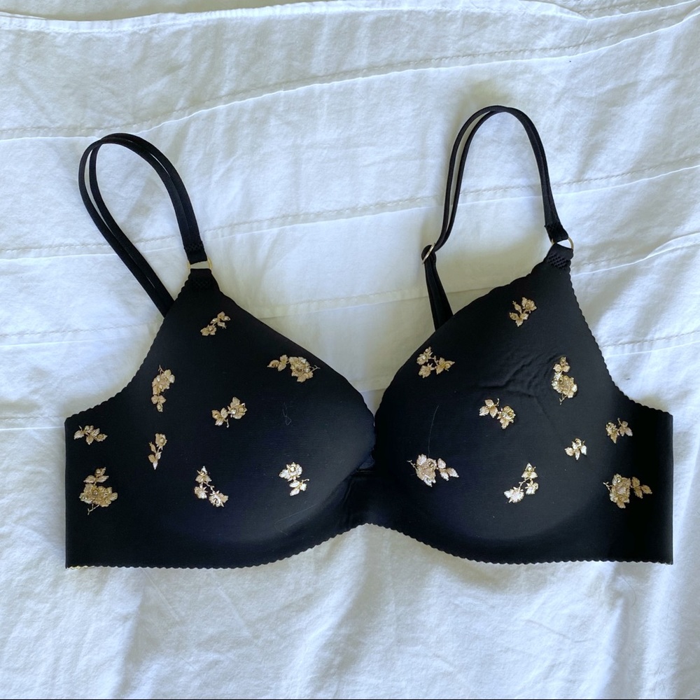 Victoria’s Secret push up bra size 34B